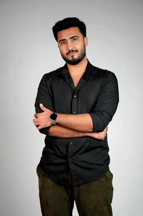 Sales & Support team member 1